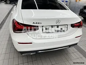 2020, Mercedes-Benz / A 220, 26850 км., gas