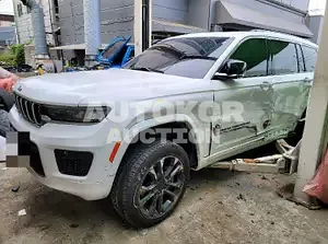 2022, Jeep / Grand Cherokee, 26000 км., gas