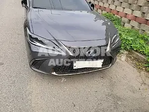 2022, Lexus / ES 300, 8000 км., hybrid, 2487 куб.см.