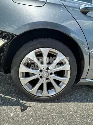 2017, Mercedes-Benz / E 220, unknown