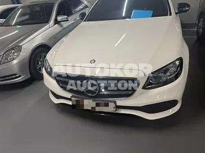 2016, Mercedes-Benz / E 300, 93286 км., gas
