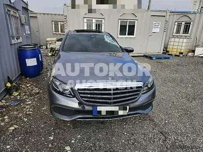 2017, Mercedes-Benz / E 300, 58000 км., gas