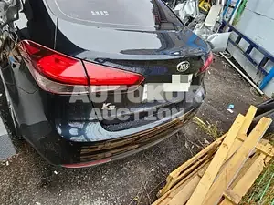 2016, BMW / Z1, VIN: KNAFK412BHA962015, 74425 км., gas, 1591 куб.см.