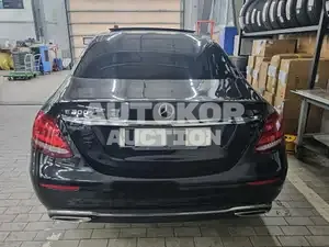 2017, Mercedes-Benz / E 300, 52832 км., gas