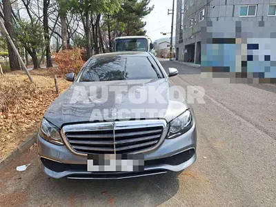 2018, Mercedes-Benz / E 220, 124345 км., diesel