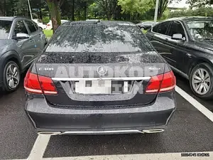 2015, Mercedes-Benz / E 300, 43923 км., gas, 3498 куб.см.