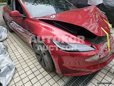 2024, Tesla / Model 3, 35000 км., electric