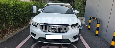 2022, Volvo / XC40, 21243 км., gas