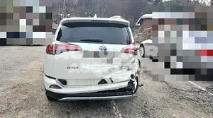 2016, Toyota / RAV4, VIN: JTMDJREV0GD041268, 49311 км., hybrid, 2494 куб.см.
