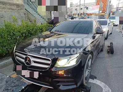 2019, Mercedes-Benz / E 300, 125823 км., gas
