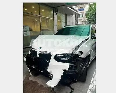 2024, BMW / 320, 3349 км., gas, 1998 куб.см.