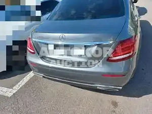 2018, Mercedes-Benz / E 300, VIN: WDDZF4JB2JA403475, 21583 км., gas