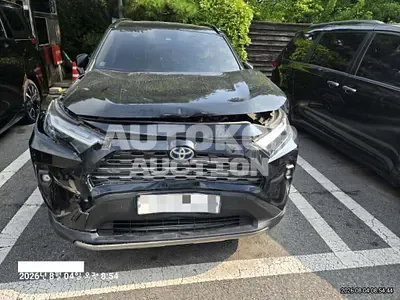 2023, Toyota / RAV4, 21847 км., hybrid