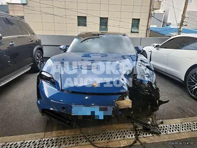 2024, Porsche / taycan 4s, 50649 км., electric