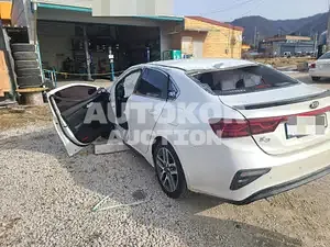2020, BMW / Z1, 50000 км., gas, 1598 куб.см.