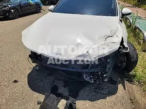 2022, Kia / K5, VIN: KNAG241ABNA174033, 24561 км., gas