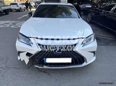 2022, Lexus / es300h, 85319 км., hybrid