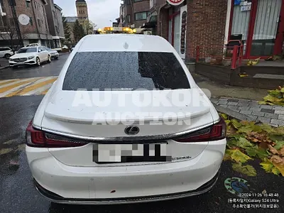 2023, Lexus / ES 300, 37202 км., hybrid
