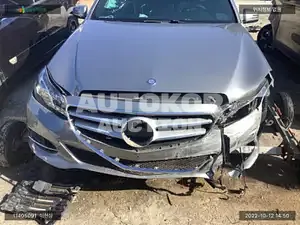2015, Mercedes-Benz / E 200, VIN: WDDHF3EB6FB111071, gas