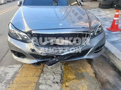 2014, Mercedes-Benz / E 300, 125000 км., gas, 3498 куб.см.
