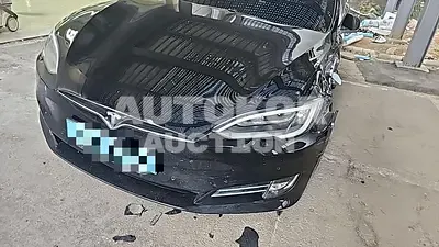 2019, Tesla / Model S, 179000 км., electric