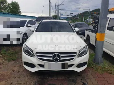 2016, Mercedes-Benz / C 200, 83616 км., gas, 1991 куб.см.