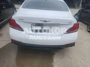 2018, Genesis / G70, 100000 км., gas, 2000 куб.см.