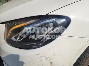 2019, Mercedes-Benz / E 300, unknown