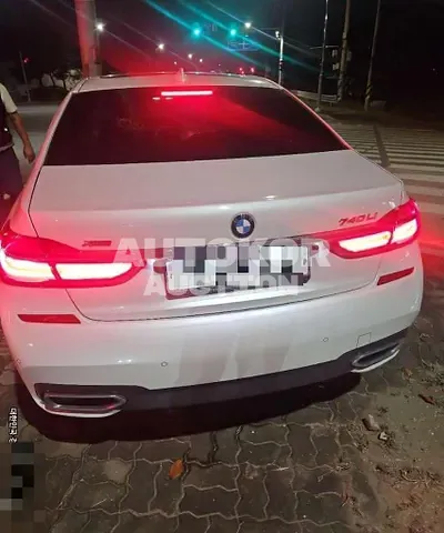 2019, BMW / 740, 61440 км., gas