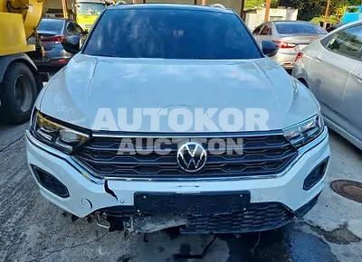 2022, Volkswagen / T-Roc, VIN: WVGZZZA1ZNV008628, 5304 км., diesel
