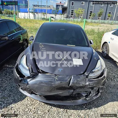 2020, Tesla / Model 3, VIN: 5YJ3E1EB7LF724563, 76537 км., electric