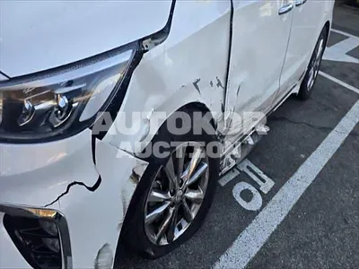 2019, Kia / Carnival, 81655 км., hybrid