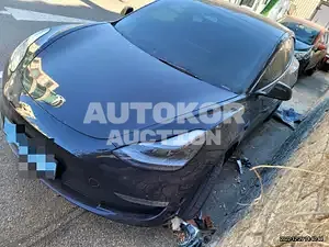 2022, Tesla / Model 3, VIN: 5YJ3E1EBXNF149202, 20577 км., electric