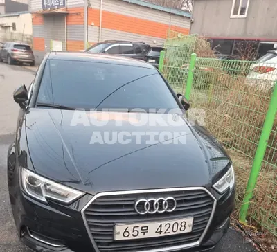 2018, Audi / A3, VIN: WAUZZZ8V7J1079936, 87437 км., gas