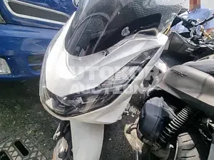 2022, BMW / 125, gas