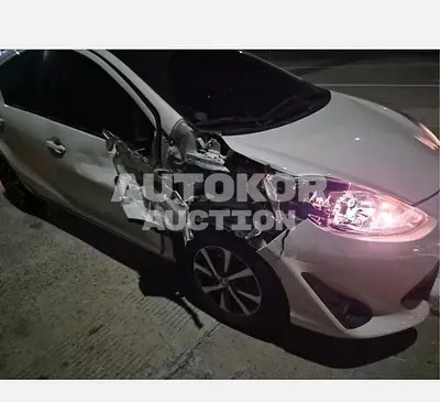 2018, Toyota / Prius C, 301150 км., hybrid