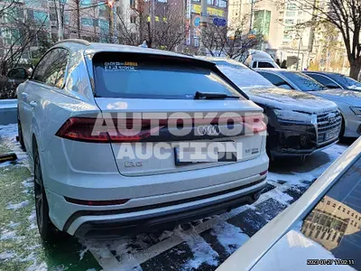 2022, Audi / Q8, VIN: WAUZZZF16ND030733, 20000 км., gas
