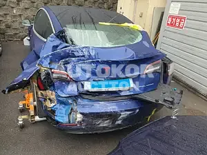 2020, Tesla / Model 3, VIN: 5YJ3E1EB9LF649347, electric