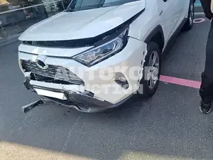 2020, BMW / B4, VIN: JTMDWRFV7LD545648, hybrid