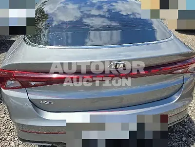 2021, BMW / B5, 44941 км., gas, 1999 куб.см.