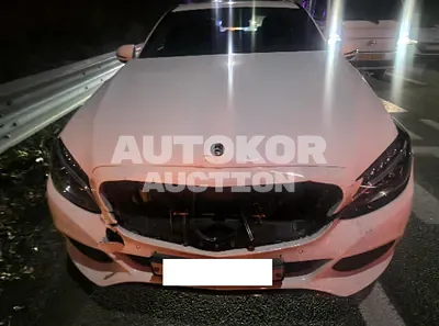 2017, Mercedes-Benz / c200, 102584 км., gas