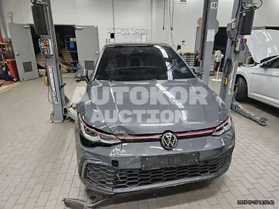 2024, Volkswagen / Golf GTI, 20840 км., gas