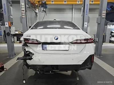 2023, BMW / 530, gas