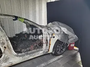 2021, Tesla / Model 3, VIN: 5YJ3E1EB6MF946139, 20000 км., electric, 1601 куб.см.