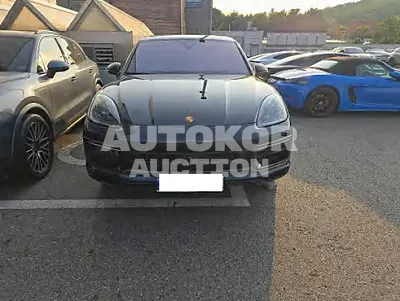 2023, Porsche / Cayenne, 28761 км., gas