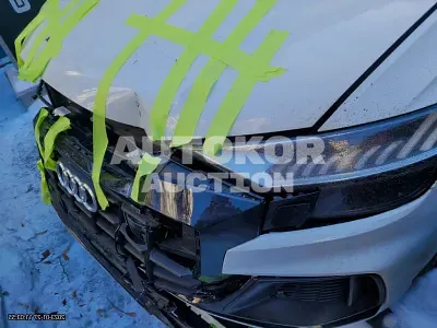 2022, Audi / Q8, VIN: WAUZZZF16ND030733, gas