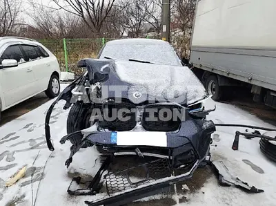 2022, BMW / X4 M, VIN: WBS21EC02N9M78916, 5500 км., gas