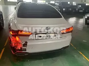 2018, Lexus / LS 500, VIN: JTHC5LFF3J5003568, 107035 км., gas