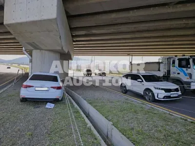 2016, Audi / A4, VIN: WAUZZZF48GA071055, 86584 км., gas