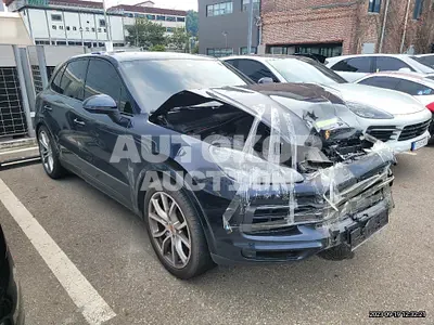 2020, Porsche / Cayenne, VIN: WP1AA29Y7LDA13748, 34932 км., gas